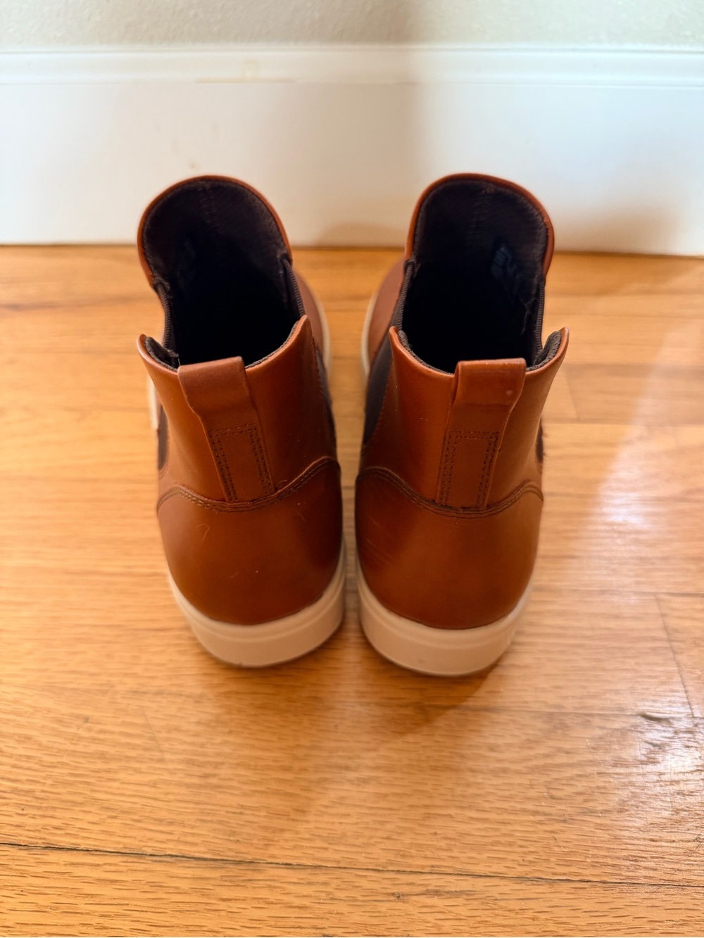 Ecco Women's Chestnut Brown Leather Slip-On Sneakers - Picture 2 of 3